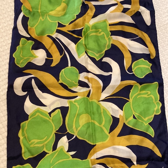Long vintage silk scarf - Picture 2 of 4
